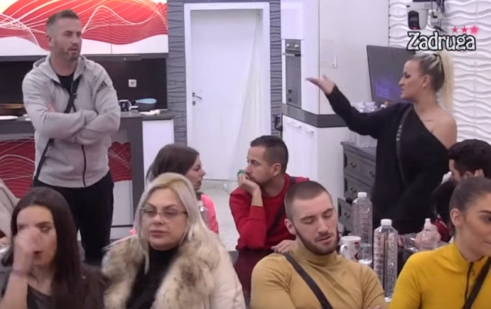 Zadrugarka ostavila dete zbog ljubavi od 20 dana! Okršaj Ermine i Fetića napravio rusvaj u Zadruzi! (VIDEO)