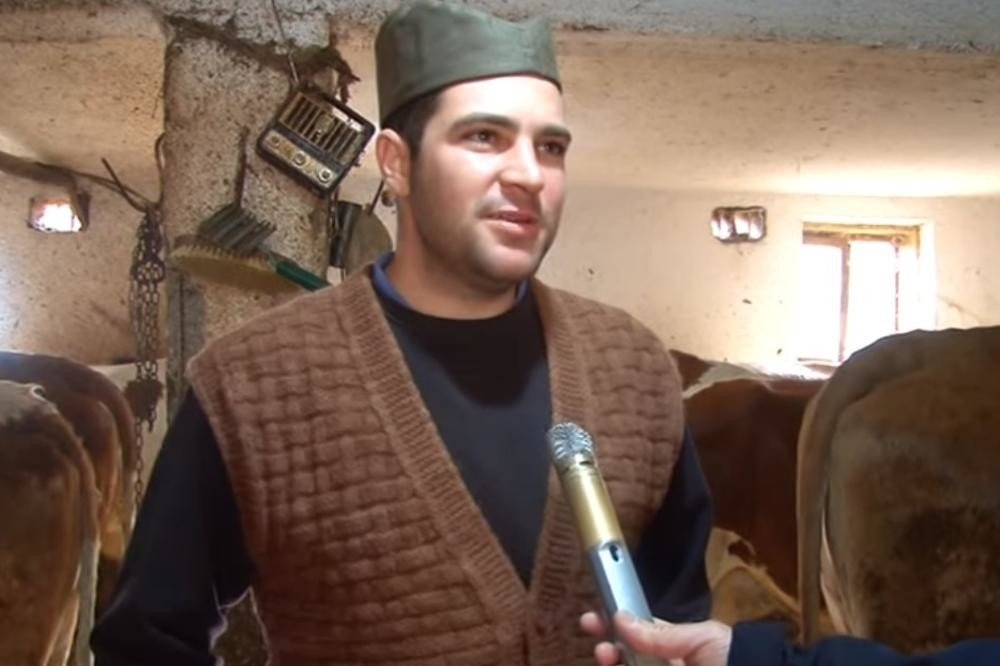 Dragan Simović je mlad, lep i uspešan - Jedan od poslednjih pravih srpskih domaćina koji nije želeo da napusti ognjište (FOTO)