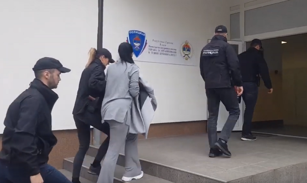 Knjaževčanin ušao u prodavnicu, pa počeo da priča odakle je došao, odmah su pozvali policiju!