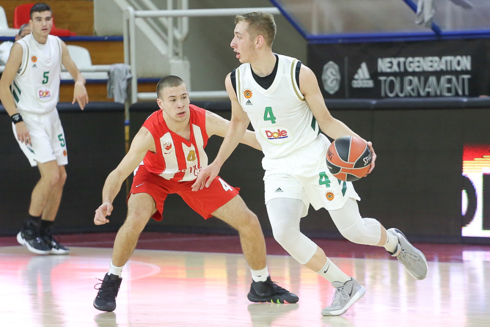 Stegnuto prvo poluvreme skupo koštalo crveno-bele (FOTO)