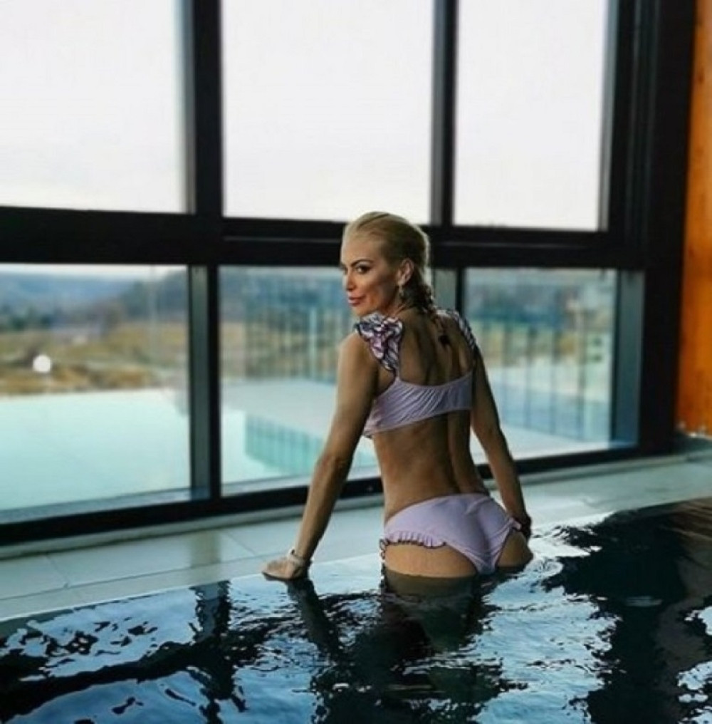 Dok se kapiten Zvezde sprema u Turskoj, evo kako Sneža uživa! (VIDEO)