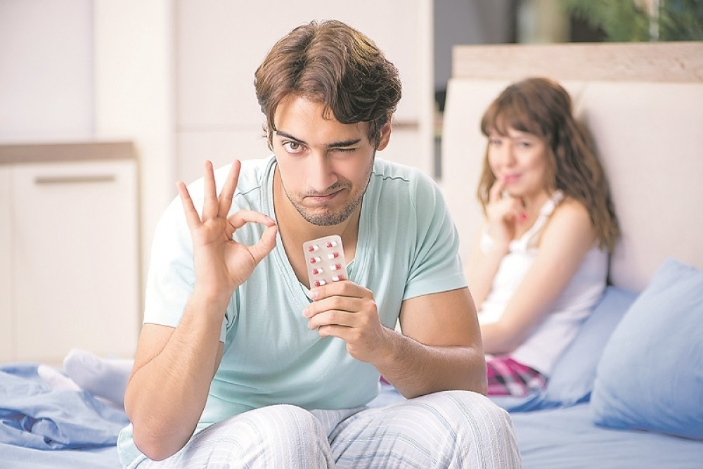 Srbi poludeli za čokoladom sa travom uspaljenog jarca! Čak i čuveni srpski seksolog voli da gricne!