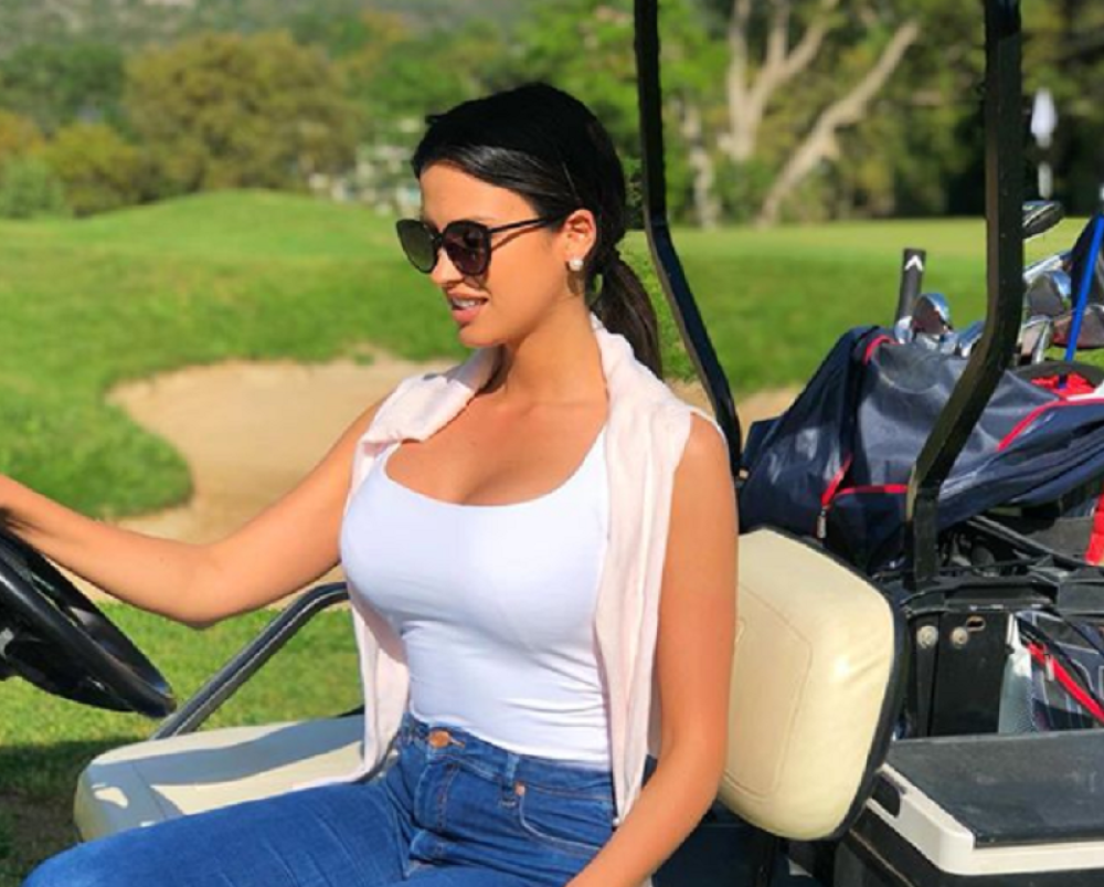 Italijanka je pravi grom! Građena kao boginja (FOTO)