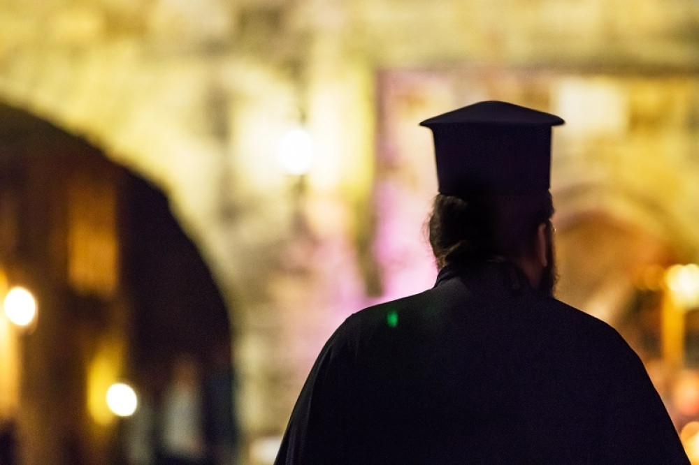 Koga nikako ne treba da pitatate da vam bude kum i šta sledi onome ko poziv za kumstvo odbije