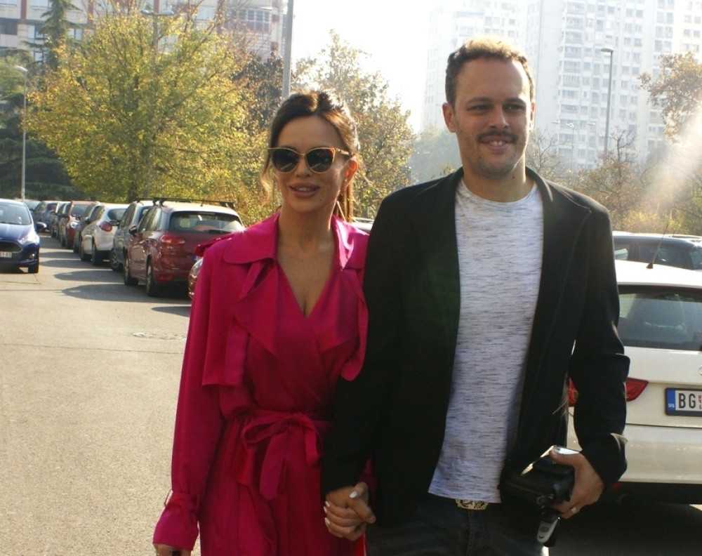 Pričalo se da se razvode, da se Severina odrekla prezimena Kojić, ali evo napokon istine o njihovom statusu!
