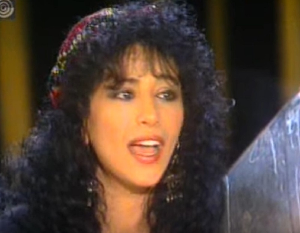 Bila je pevačica prepoznatljivog glasa, prerano nas je napustila: Ofra Haza je privatno živela povučeno, a jedini muškarac sa kojim je spavala preneo joj je sidu, njen muž!