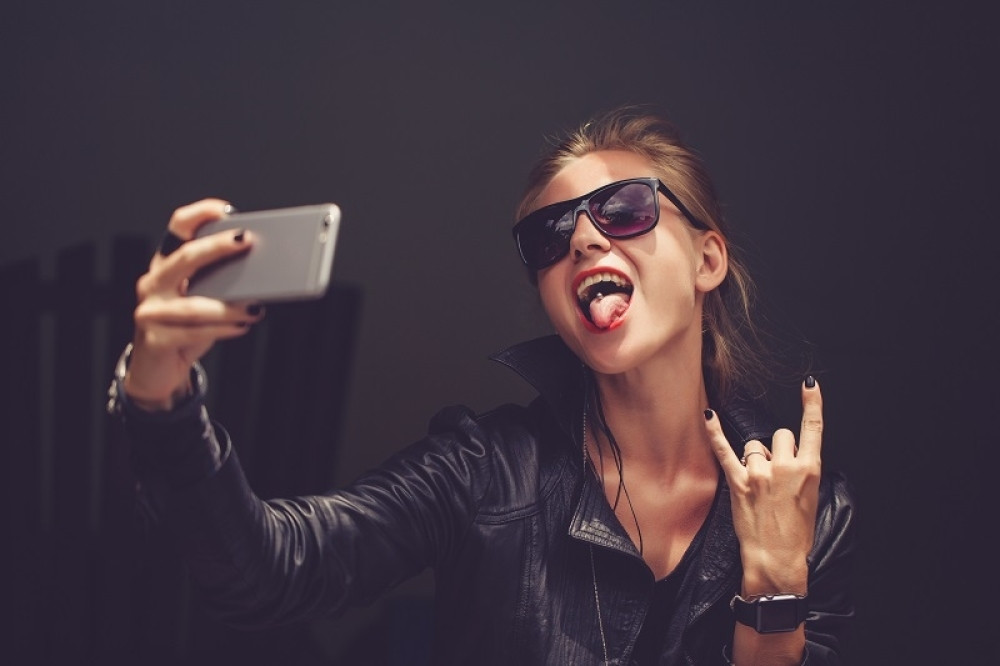 Novi trend na društvenim mrežama oduševio ceo svet (FOTO)