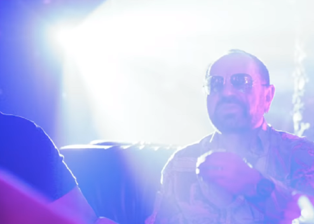 Pucnjava u lokalu, flaša u glavu, čupanje i guranje - Incidenti na nastupima naših zvezda!