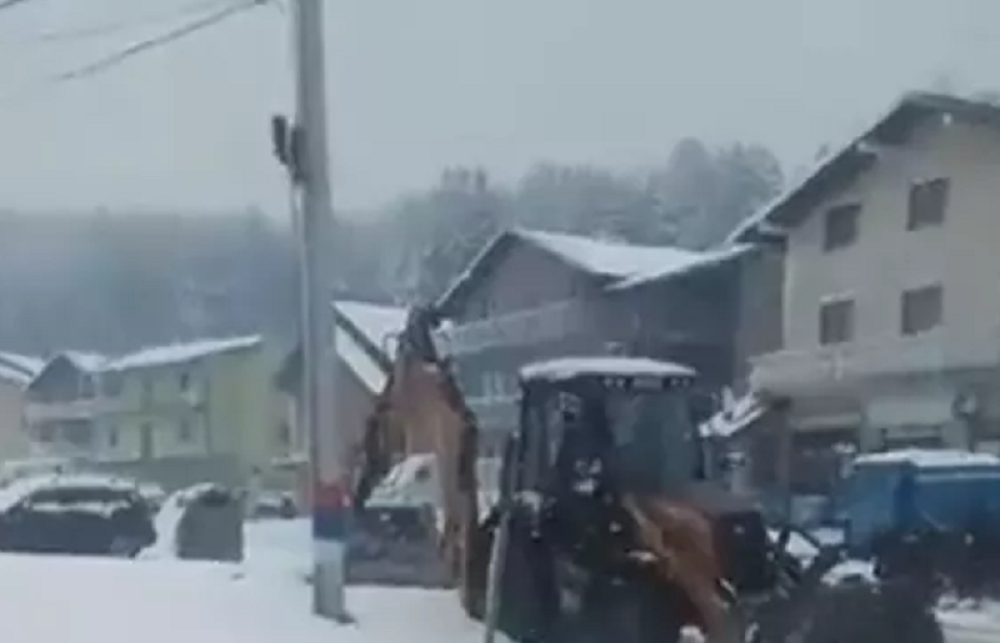 Milogorske vlasti primenjuju novu metodu u napadima na Srbe i SPC (VIDEO)