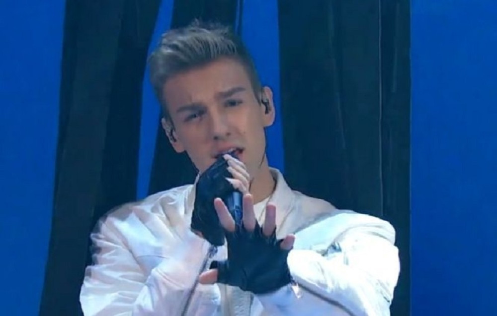 Skinuo se Andrija Jo, devojčice poludele za njim: "Oženi me molim te!"