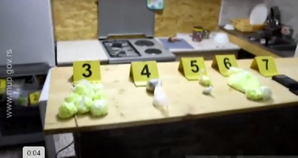 Kese s drogom držao u zamrzivaču pored graška (VIDEO)