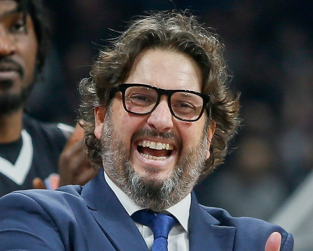 Trinkijeri se propisno obrukao na promociji u Bajernu, smeje mu se cela Evropa (FOTO)