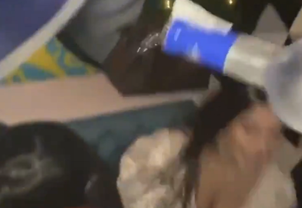 Kako ih nije sramota, bahati klinci prevršili svaku meru! (VIDEO)