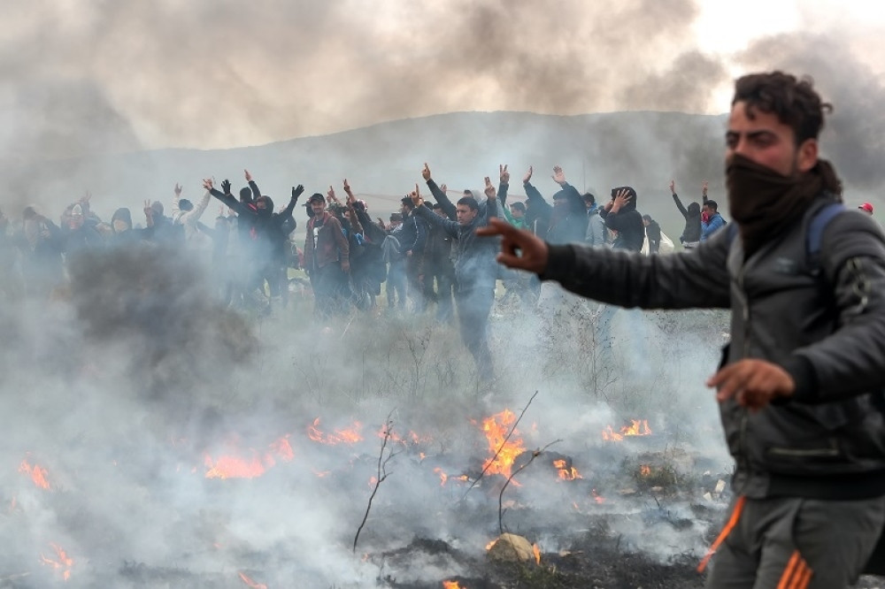 Rat na granici Turske i Grčke, zapucali jedni na druge (VIDEO)