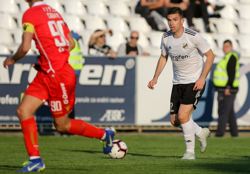 Kakva majstorija! Sa pola terena upecao Borjana i to na "Marakani"! (VIDEO)