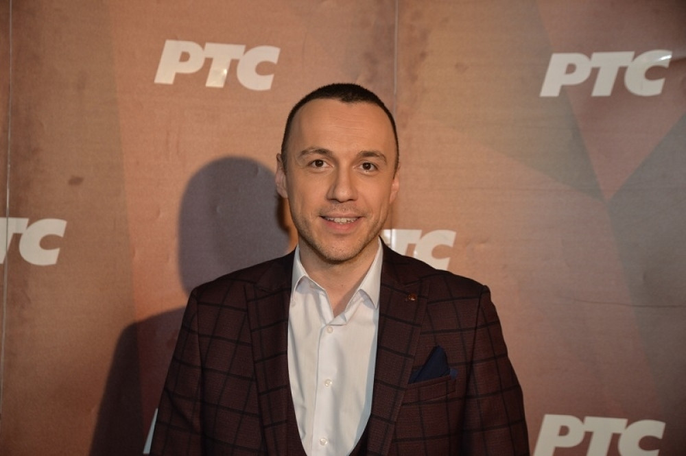 Bane Mojićević uskoro izbacuje vanvremenski hit: Reči pesme udaraju direktno u dušu! (VIDEO)