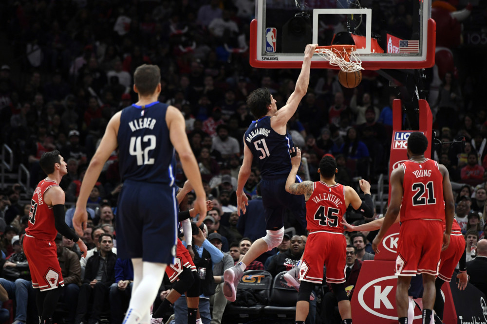 Dabl-dabl Marjanovića u senci poraza u Džordanovom gradu