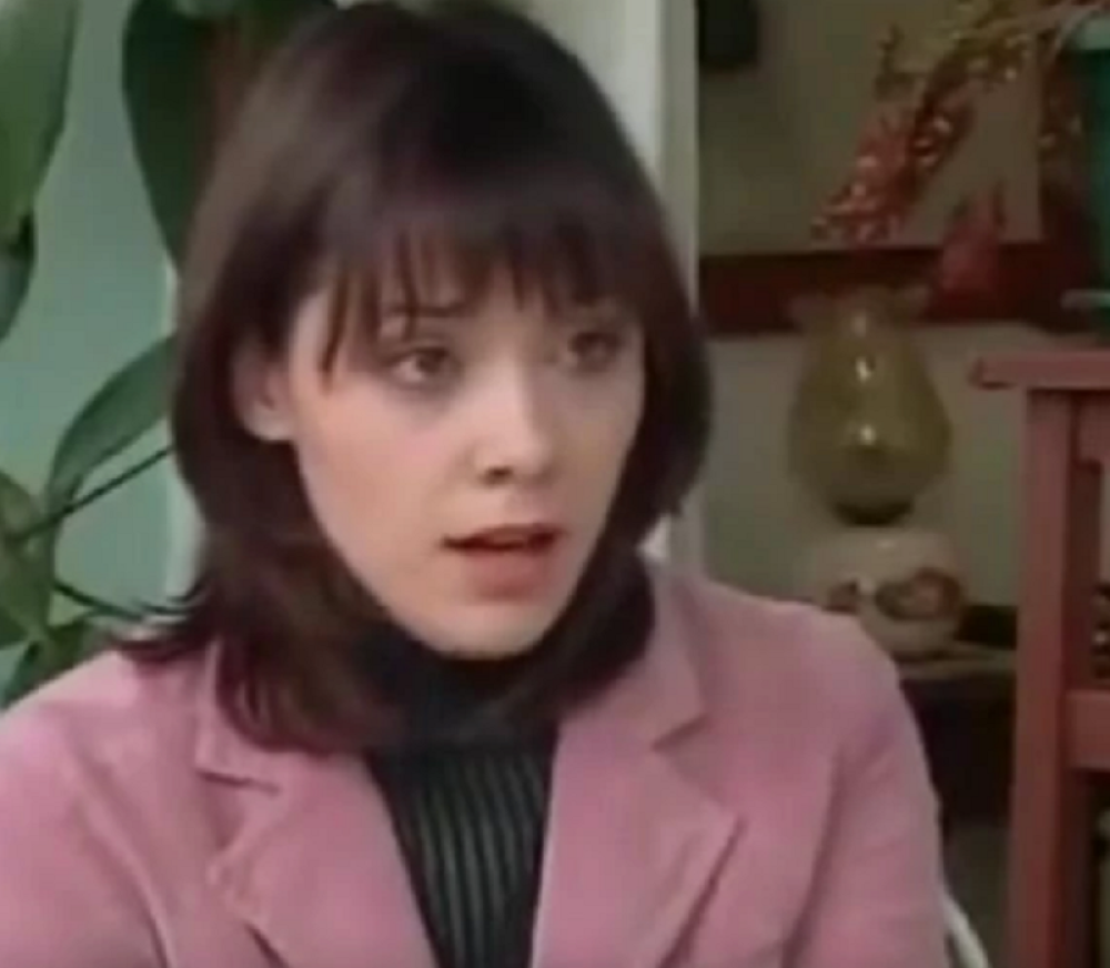 Drastična transformacija glumice! Pre 15. godina se pojavila na javnoj sceni, a evo kako danas izgleda (FOTO)