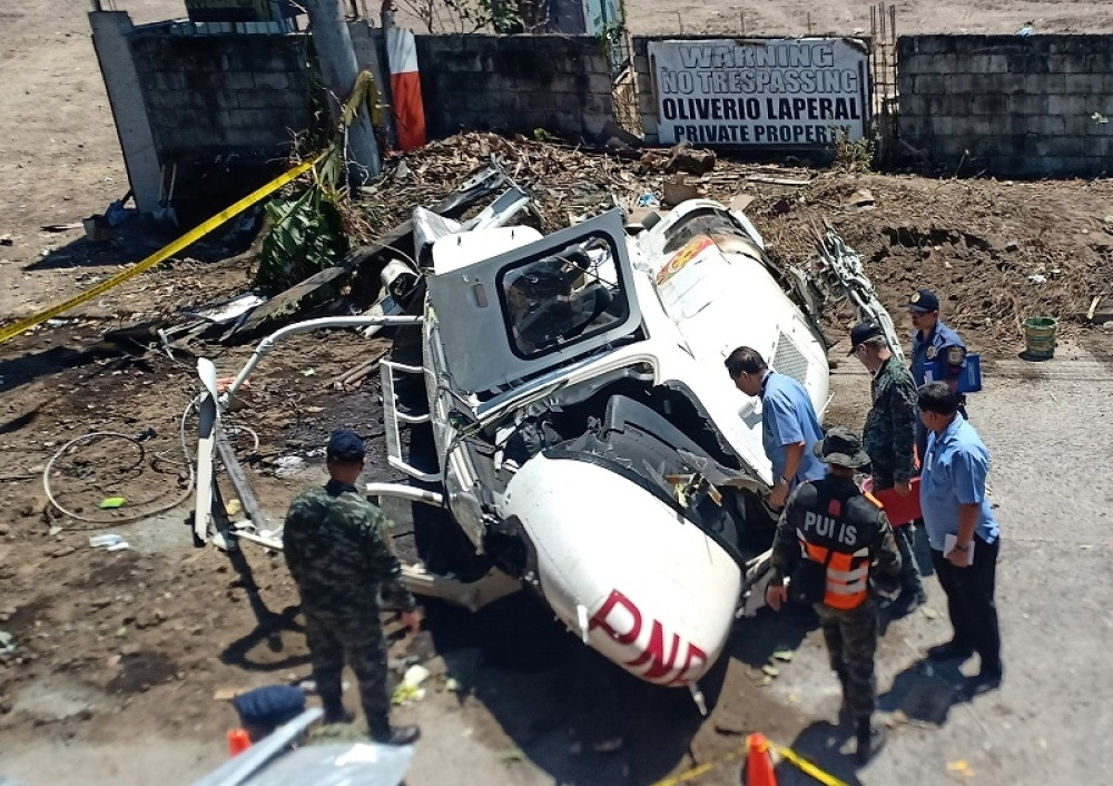 Troje poginulih kada se vojni helikopter srušio