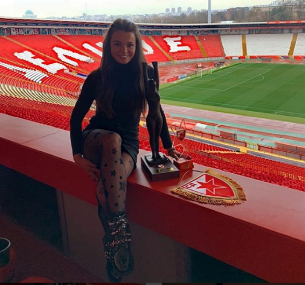 Muškarci padaju pred njom - od lepote i od udaraca (FOTO)