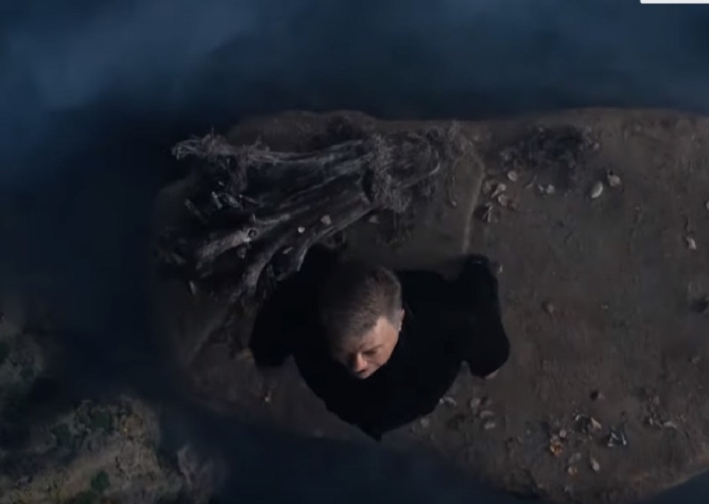 Legendarni glumac nakon razvoda dobio konjsku spe*mu!