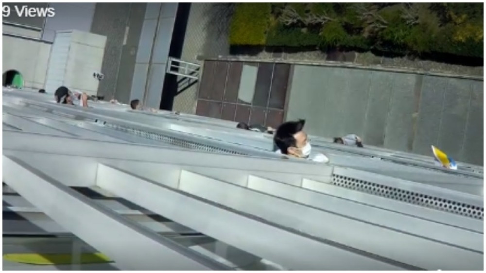 Dodir sa spoljnim svetom je skoro pa nemoguć