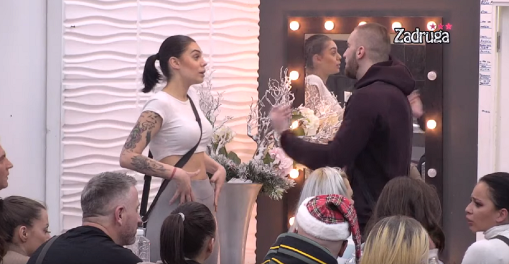 Mina Vrbaški pevala pesme posvećene Tomoviću "I treba da pevaš, snimi duet sa njim"! (VIDEO)