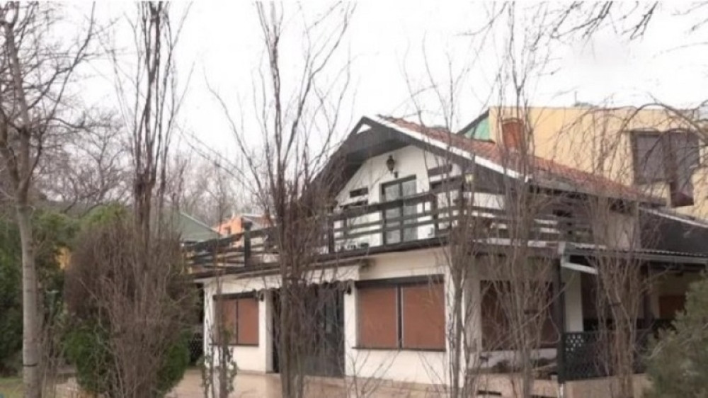 Poznati doktor je ovde obljubio devojčicu (12), primoravao je da mu dodiruje genitalije! (FOTO)