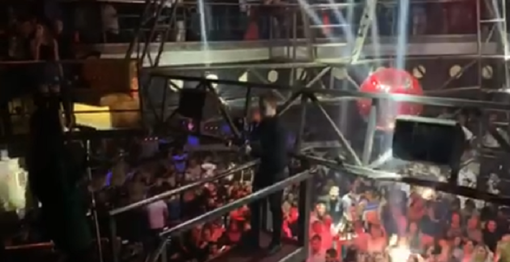 Nastupila pred 1.500 ljudi, a svima je za oko zapao ovaj detalj! Niko nije mogao da veruje!