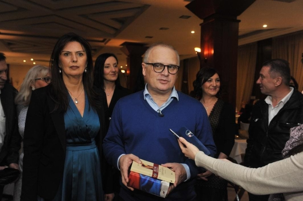 Vesić: SNS se odgovorno odnosi prema ženama