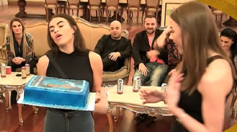 Ova učesnica "Parova" je dobila najviše poklona za Dan žena!