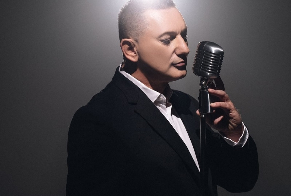 Šako je rođeni stric ove pevačice o kojoj ne prestaje da se priča! (FOTO/VIDEO)