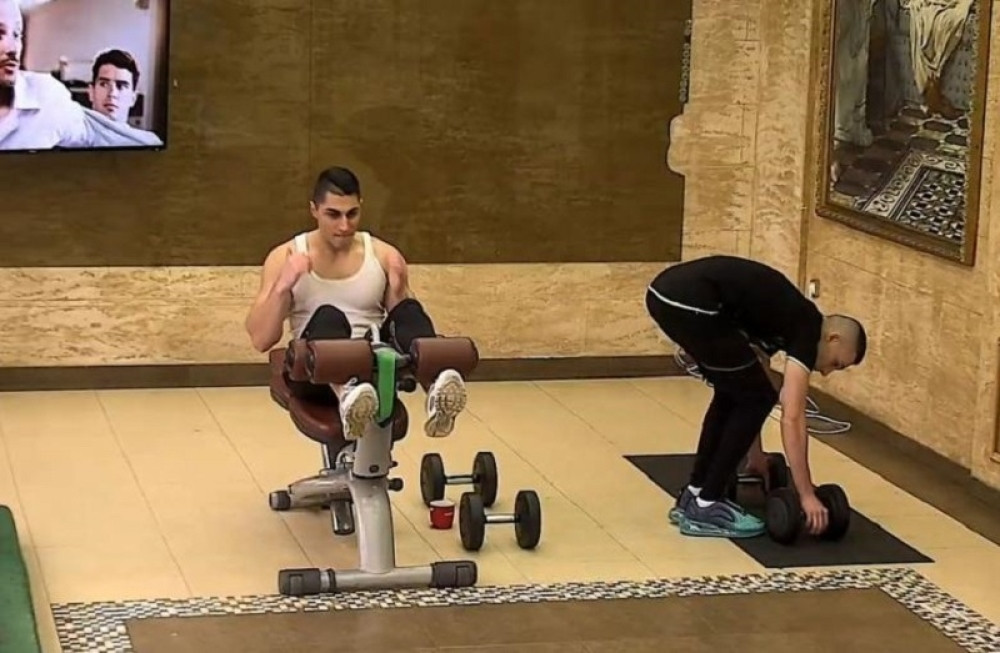 Zvezda je društvenih mreža,a sada ga gledamo u rijalitiju! Zbog njegovog klipa gori internet