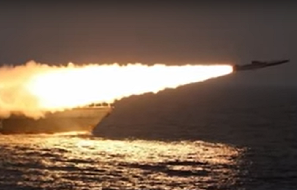 Alarmirani američki ratni brodovi, u slučaju napada nema im spasa! (VIDEO)