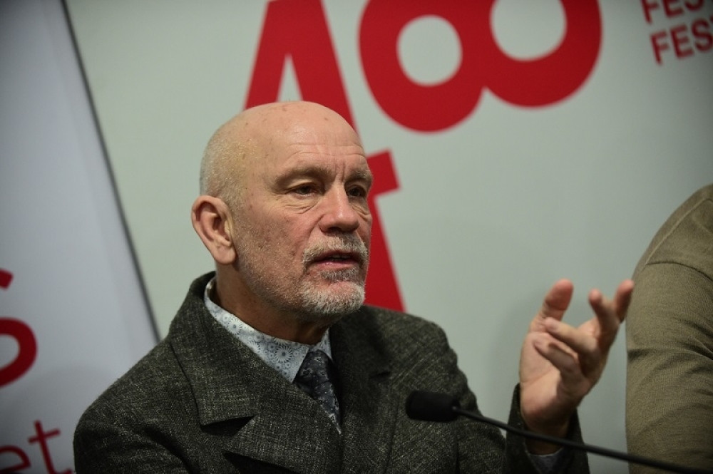 Džon Malkovič u srpskoj prestonici: "Uzbuđuje me scenario, a ne uloga!"