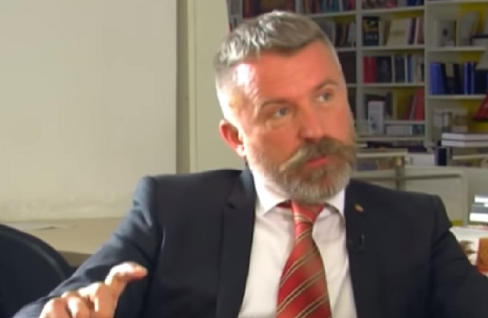 Crna Gora raspisala poternicu za bivšim počasnim konzulom Rusije!