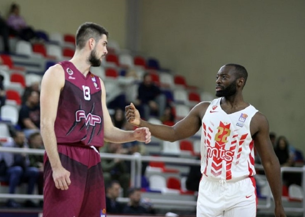 Zvezda sa pola snage razbila FMP