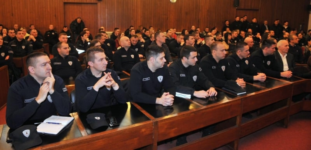 Vesić: Do kraja godine skoro 500 komunalnih milicionera u BG