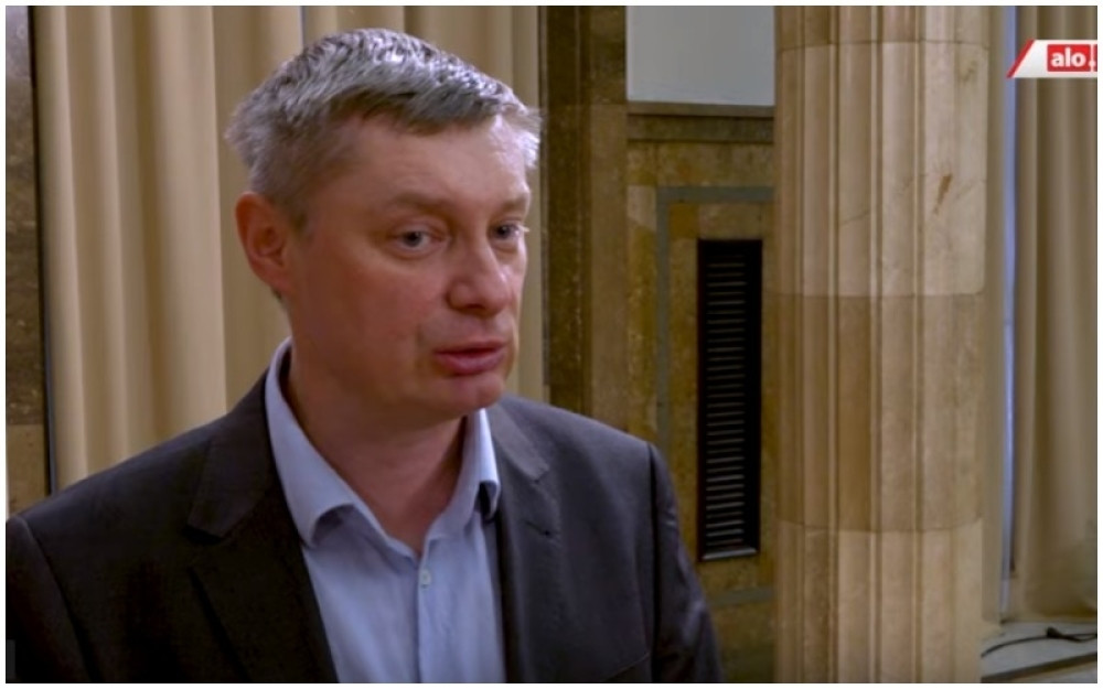 Virus neće nestati u maju i junu, zadržaće se mnogo duže!