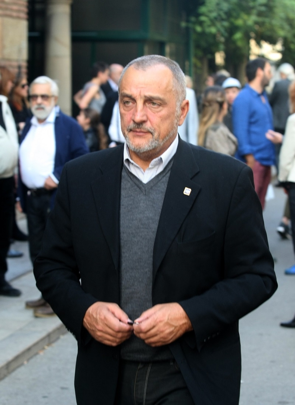 Zoran Živković udario ženu na pešačkom prelazu!