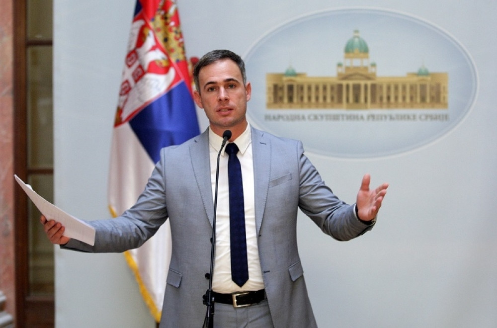 Aleksić ne želi da sedi za istim stolom sa Nikolom Jovanovićem! (VIDEO)