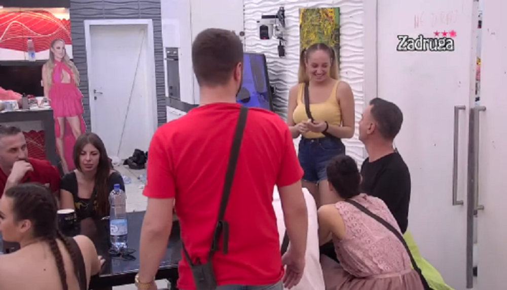 Luna progovorila o glasinama da je u drugom stanju! Ime o kojem je maštala sa Slobom želi da nadene detetu sa Markom!