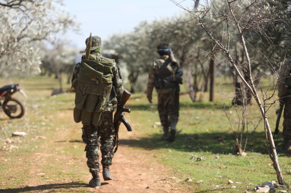 Amerikanci pokušali da blokiraju rusku patrolu u Siriji (VIDEO)