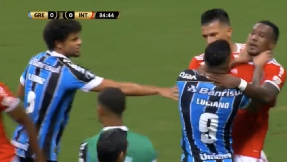 Brutalna tuča, hvatanje za gušu i osam crvenih kartona (FOTO/VIDEO)