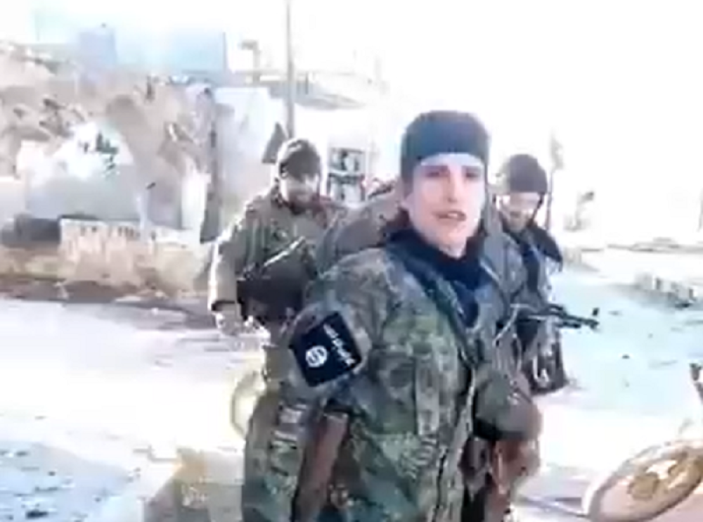 Objavljeni jezivi snimci iživljavanja nad zarobljenim sirijskim vojnicima (UZNEMIRUJUĆI VIDEO)