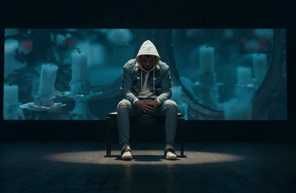 Umesto s Bubom, Jala peva s Valentinom! Mladi pevač objavio hit!