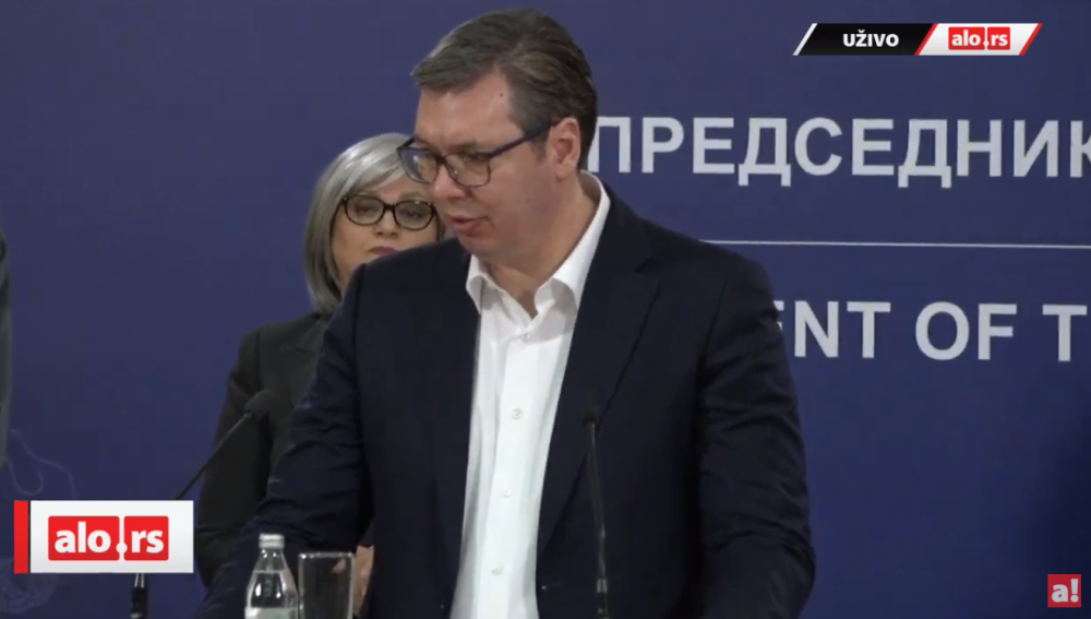 Vučić pozvao starije građane da ostanu kod kuće