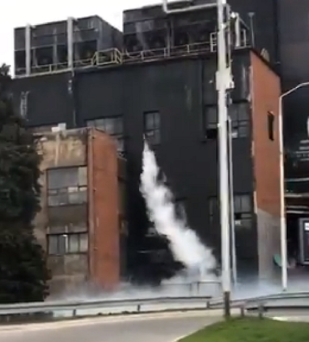 Nekoliko ljudi na VMA zbog trovanja, među njima i deca! Blokirana Gazela: Hitna pomoć i vatrogasci na licu mesta (FOTO/VIDEO)