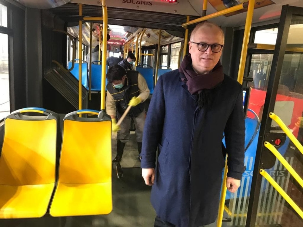 Vozila koja su na ulicama, dezinfikovana su još noćas!