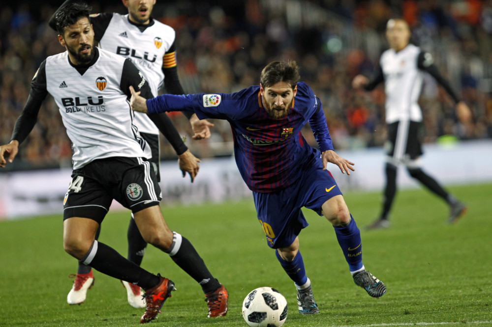 Nastavlja se drama u Barseloni, sada se pominje i Mesijev otac